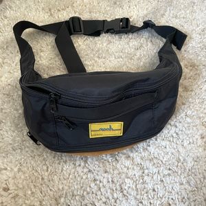 New Noah Tri-Zipper Cross Body / Hip Pack